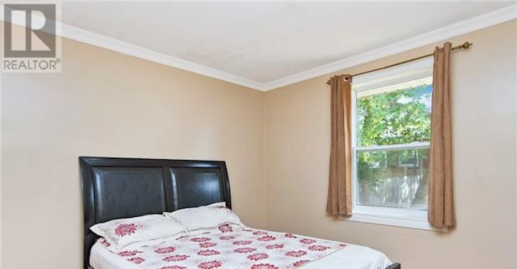 MAIN-960 Dunsmure Road, Hamilton, ON, L8H 1J4 - 7