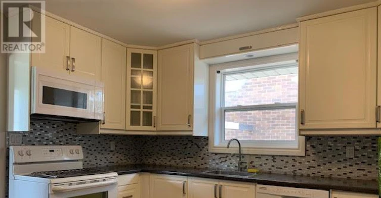 MAIN-960 Dunsmure Road, Hamilton, ON, L8H 1J4 - 2