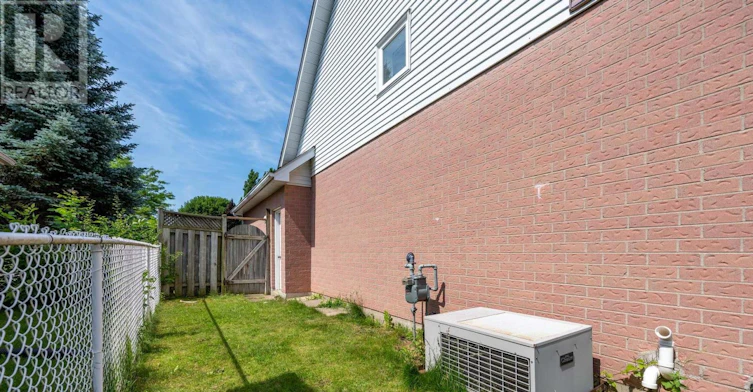 1144 Aldersbrook Road, London, ON, N6G 2X8 - 32