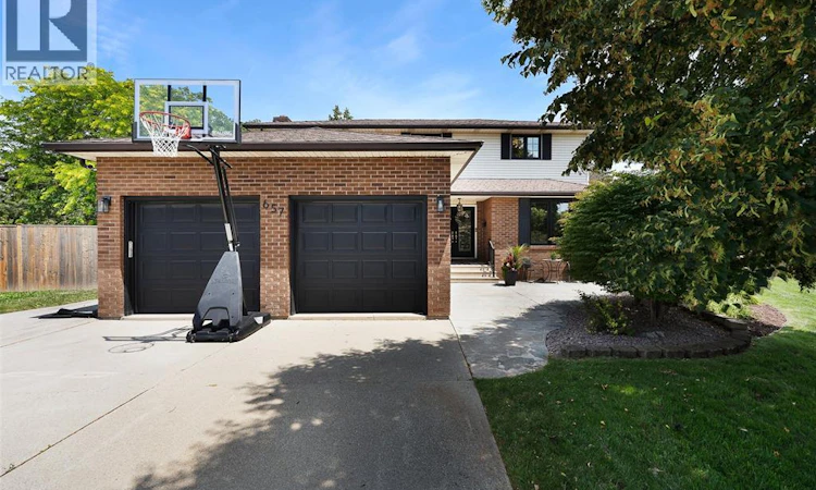 657 Dresden Place