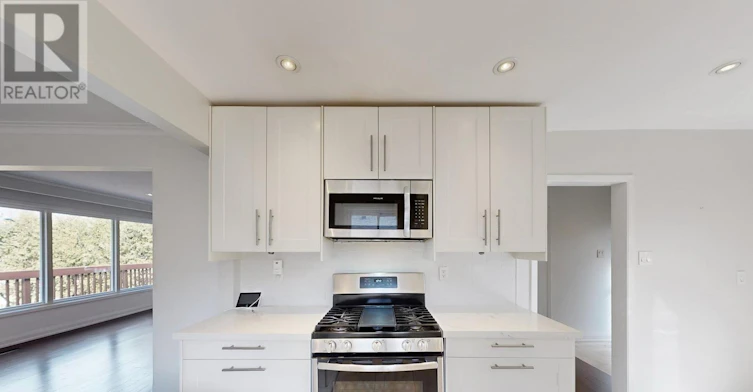 65 Bellbury Crescent, Toronto, ON, M2J 2J9 - 13