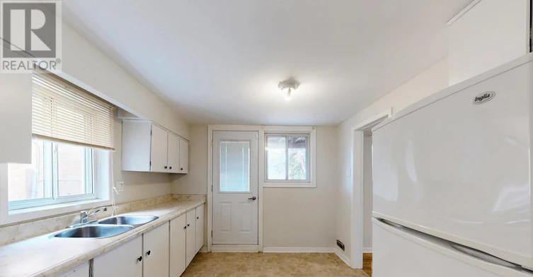 65 Bellbury Crescent, Toronto, ON, M2J 2J9 - 38