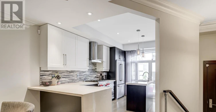 15C Alcorn Avenue, Toronto, ON, M4V 1E5 - 10