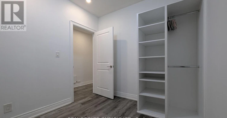 4-2199 Gerrard Street E, Toronto, ON, M4E 2C6 - 9