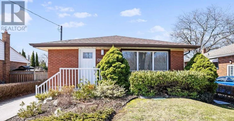 UPPER UNIT-1266 Royal Drive W, Burlington, ON, L7P 2G4 - 2