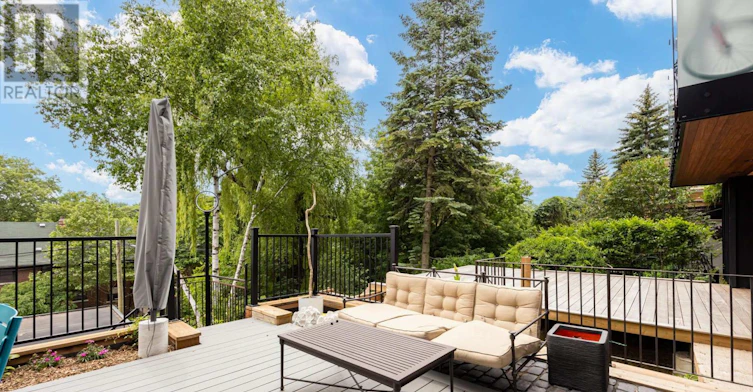 15 Albemarle Avenue, Toronto, ON, M4K 3Y9 - 30