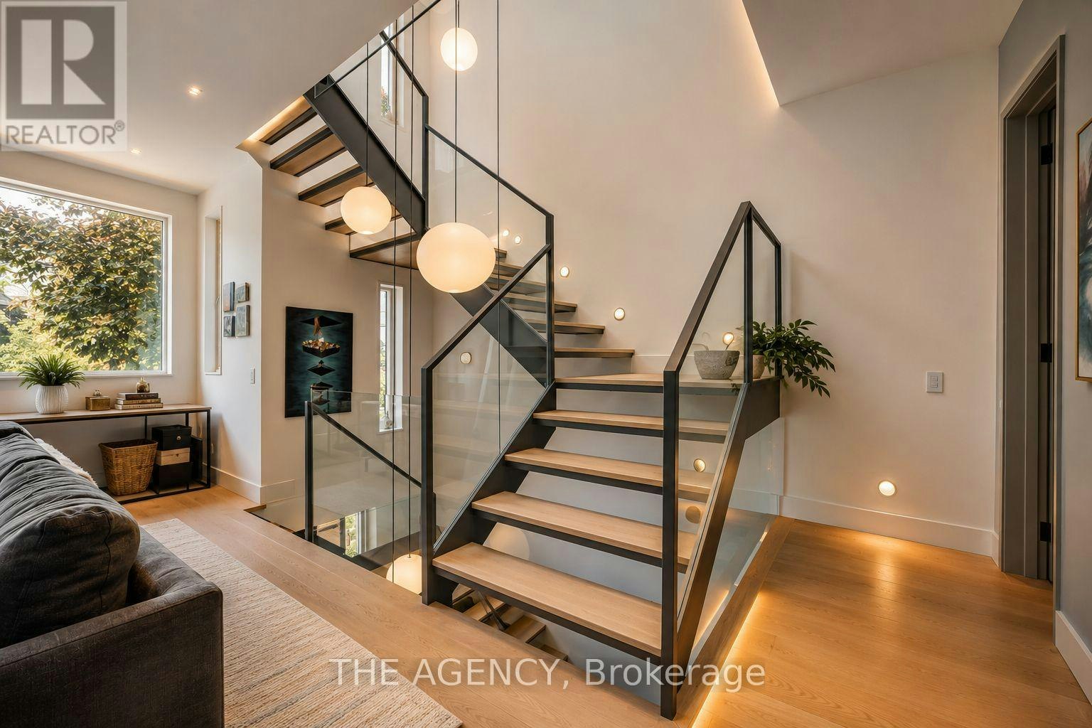15 Albemarle Avenue, Toronto, ON, M4K 3Y9 - 3