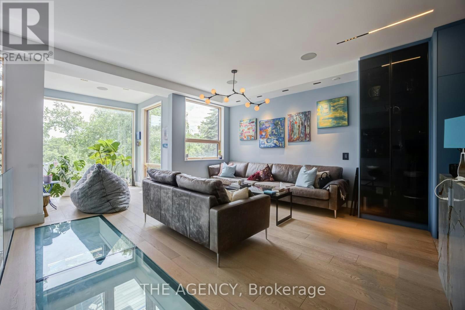 15 Albemarle Avenue, Toronto, ON, M4K 3Y9 - 14