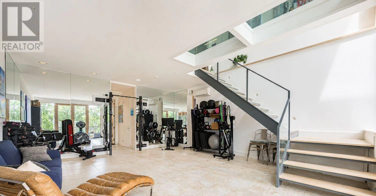 15 Albemarle Avenue, Toronto, ON, M4K 3Y9 - 23