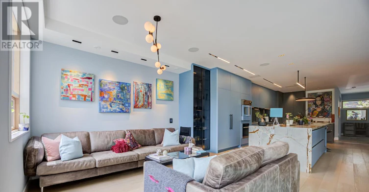 15 Albemarle Avenue, Toronto, ON, M4K 3Y9 - 13