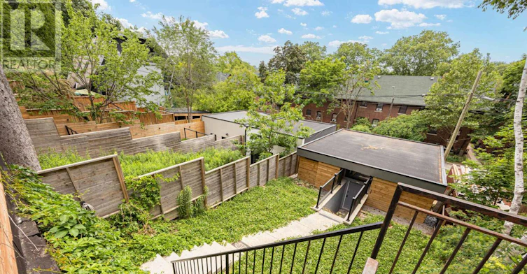 15 Albemarle Avenue, Toronto, ON, M4K 3Y9 - 31
