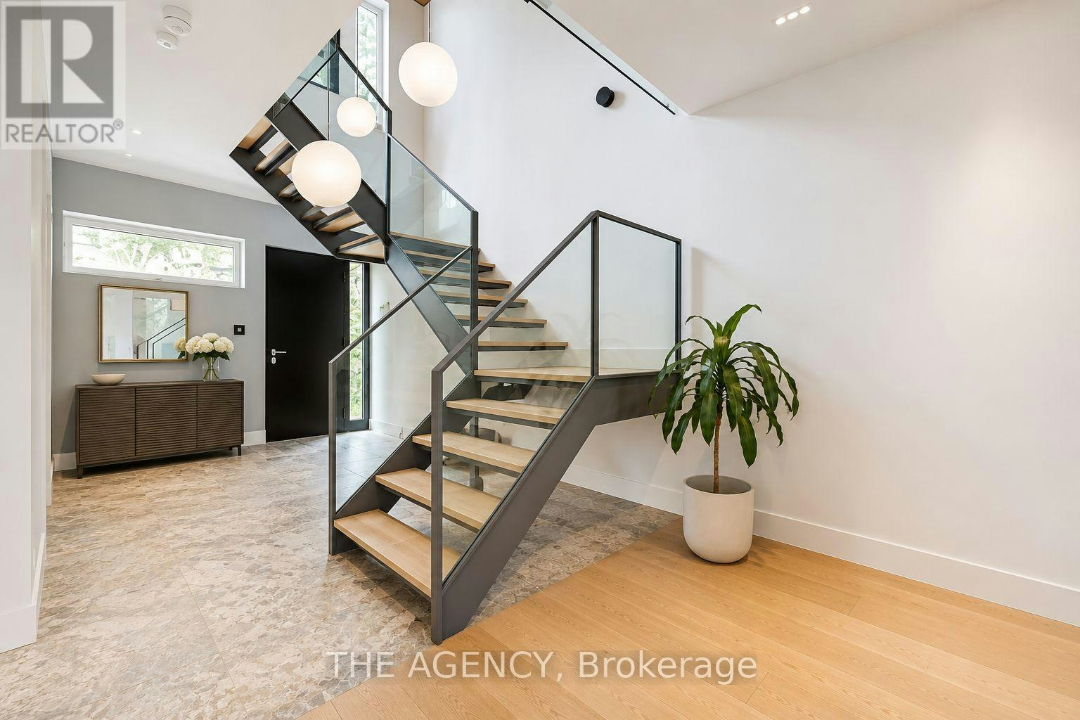 15 Albemarle Avenue, Toronto, ON, M4K 3Y9 - 4
