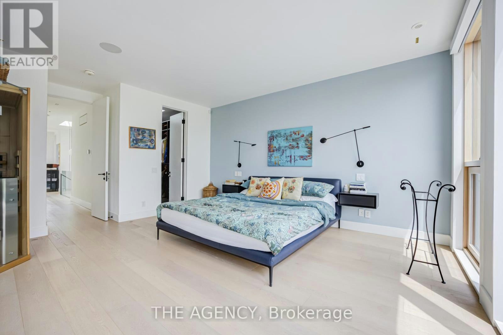 15 Albemarle Avenue, Toronto, ON, M4K 3Y9 - 18