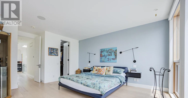 15 Albemarle Avenue, Toronto, ON, M4K 3Y9 - 18