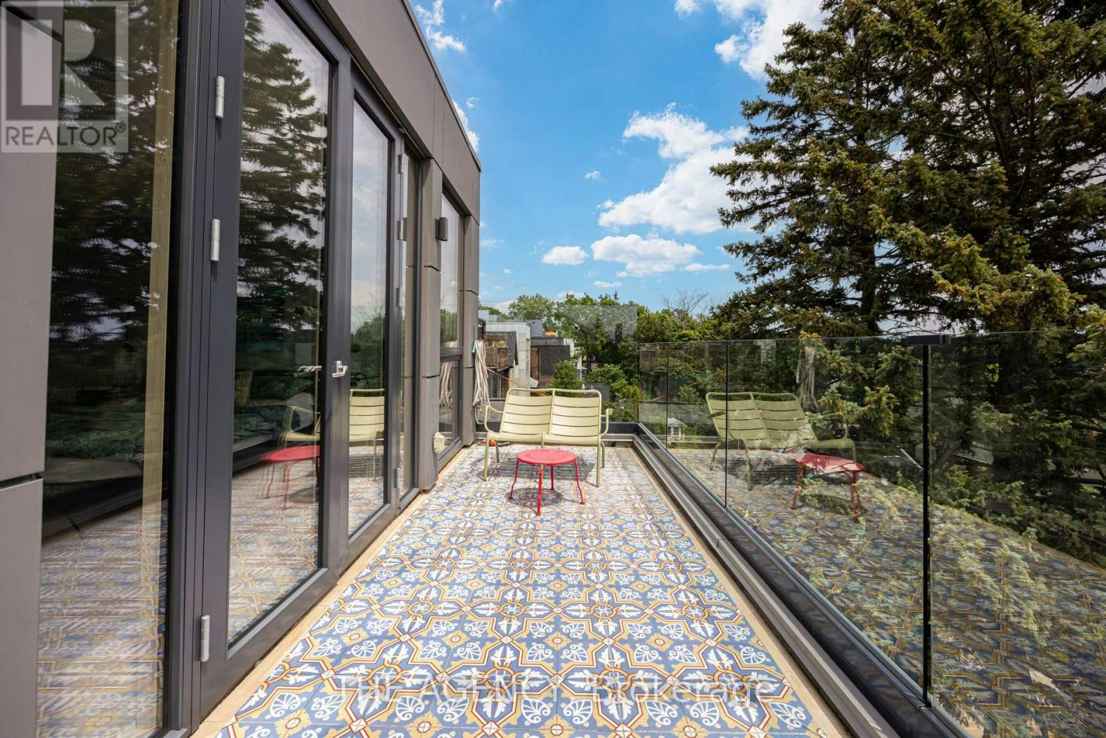 15 Albemarle Avenue, Toronto, ON, M4K 3Y9 - 28