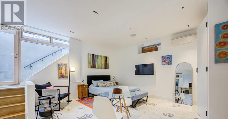 15 Albemarle Avenue, Toronto, ON, M4K 3Y9 - 34