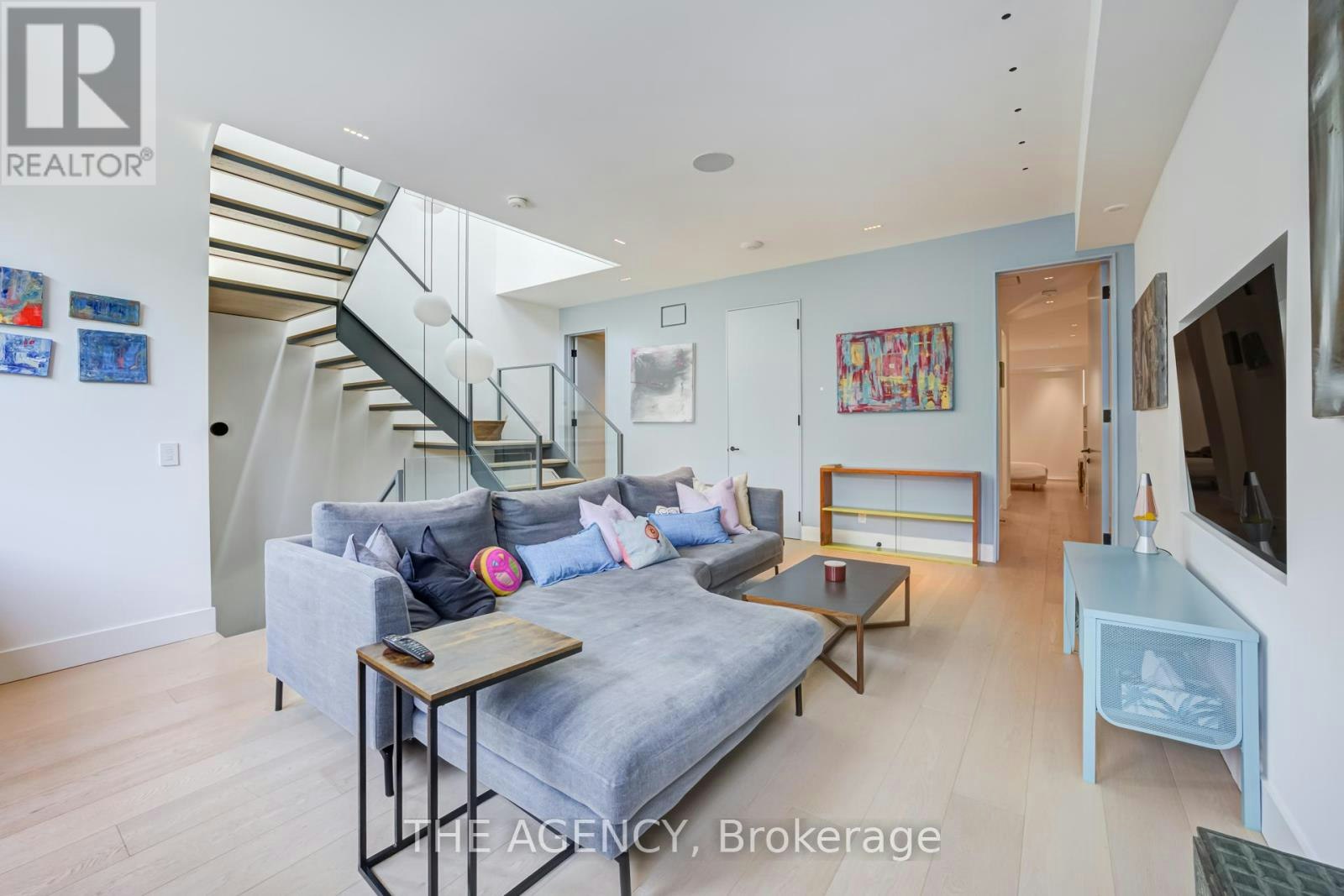15 Albemarle Avenue, Toronto, ON, M4K 3Y9 - 15