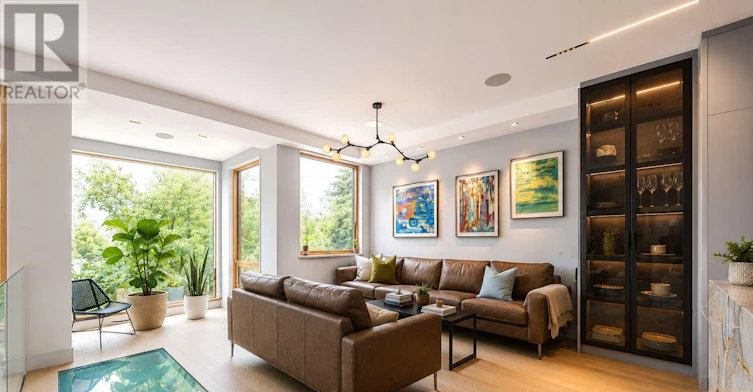 15 Albemarle Avenue, Toronto, ON, M4K 3Y9 - 12