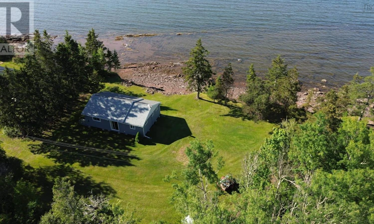 99 Purdy Beach Lane