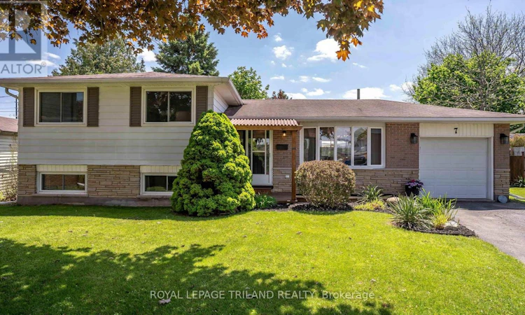 7 Stirling Crescent