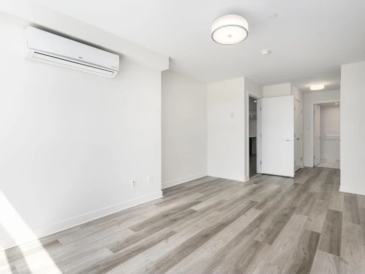 203-1150 Oxford Street, Surrey, BC, V4B 1C1 - 12