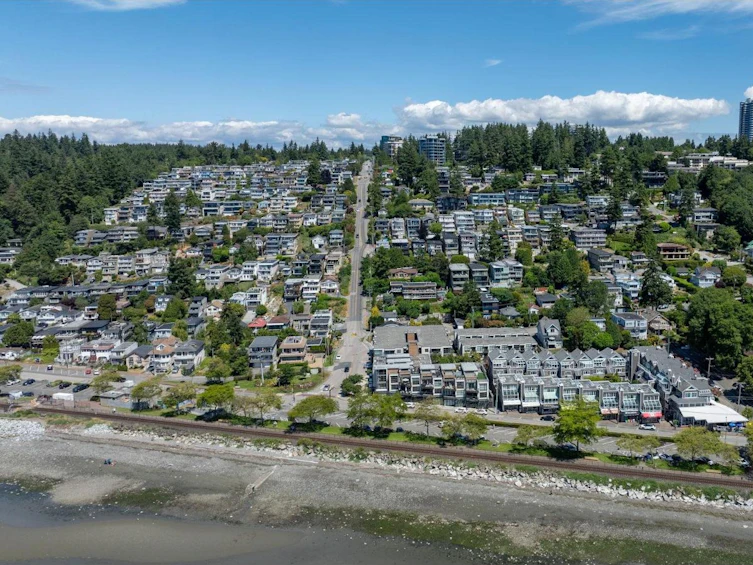 203-1150 Oxford Street, Surrey, BC, V4B 1C1 - 32