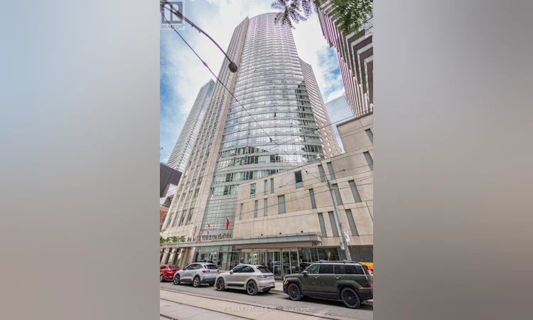 4407-210 Victoria Street
