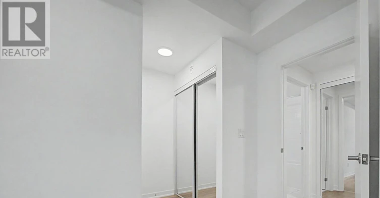 101-90 Canon Jackson Drive, Toronto, ON, M6M 0C3 - 16