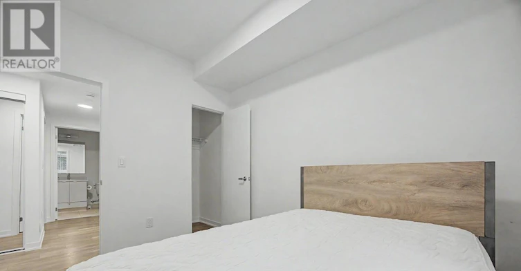 101-90 Canon Jackson Drive, Toronto, ON, M6M 0C3 - 12