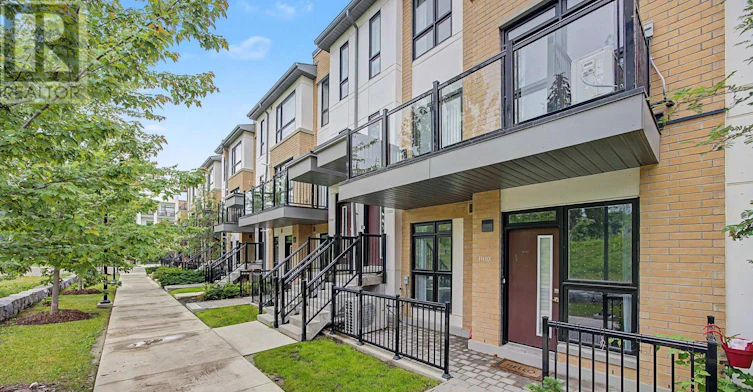 101-90 Canon Jackson Drive, Toronto, ON, M6M 0C3 - 2