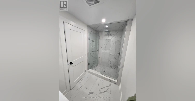 1-52 Peter Street, Mississauga, ON, L5H 2G8 - 6