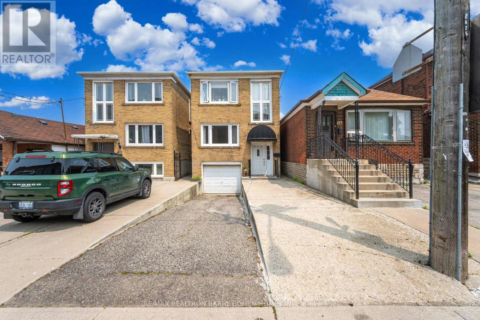 2-475 Winona Drive, Toronto, ON, M6C 3V2 - 2