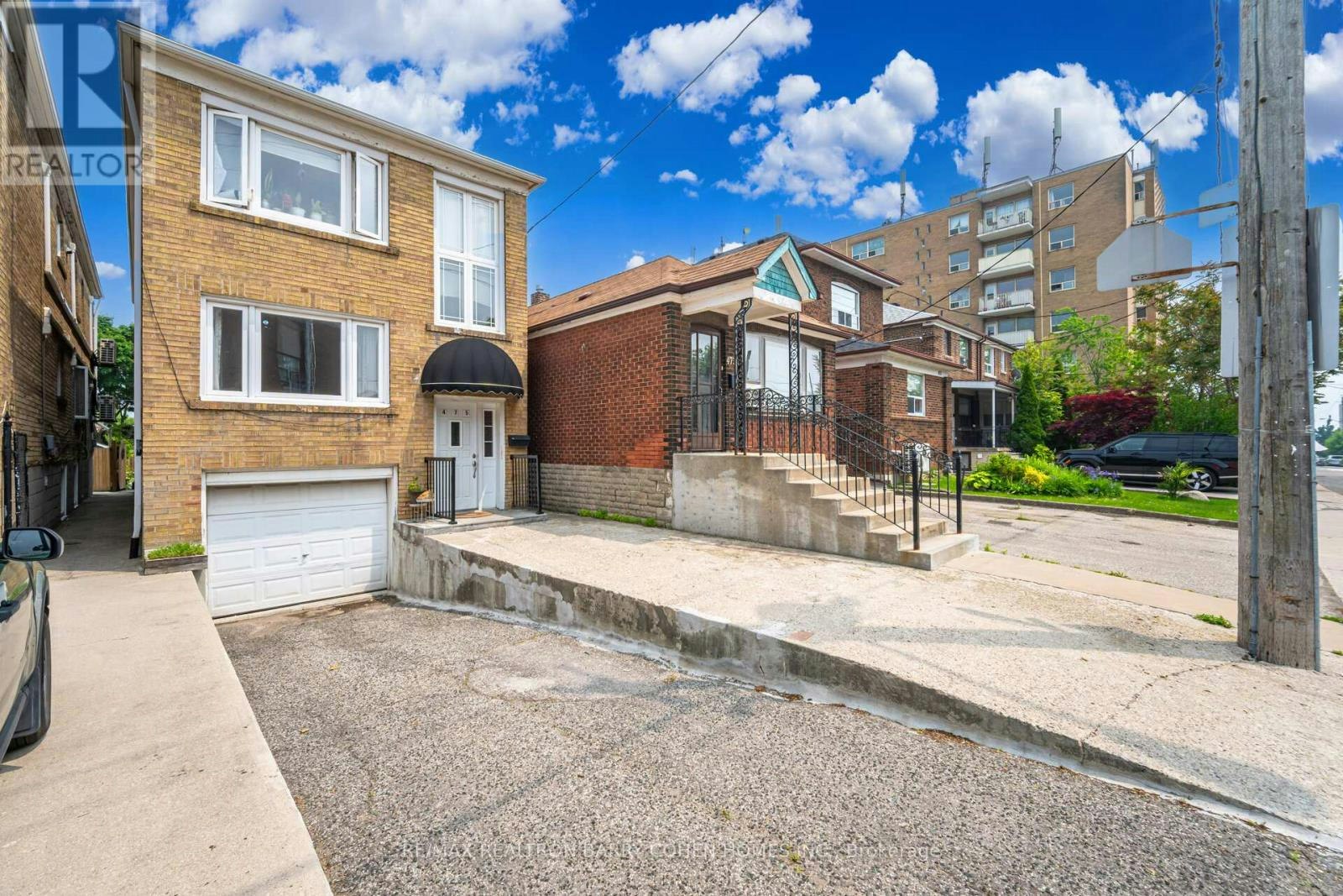 2-475 Winona Drive, Toronto, ON, M6C 3V2 - 3