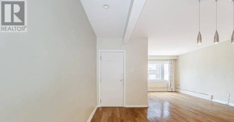 2-475 Winona Drive, Toronto, ON, M6C 3V2 - 7