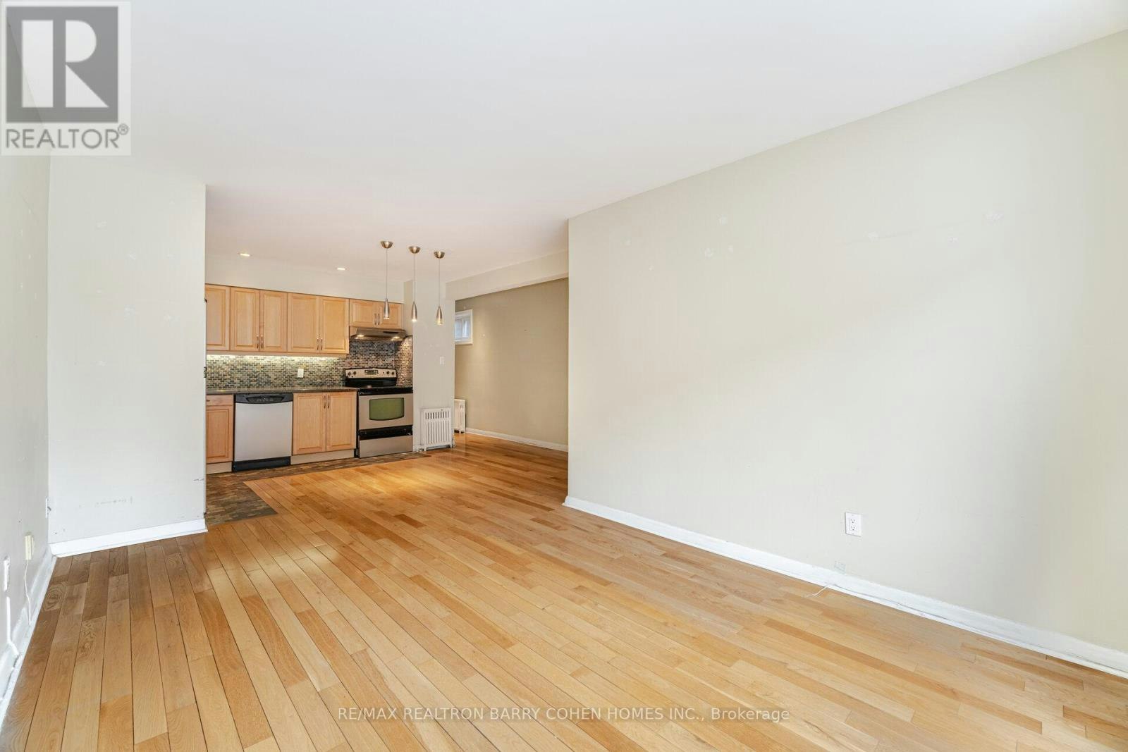 2-475 Winona Drive, Toronto, ON, M6C 3V2 - 14