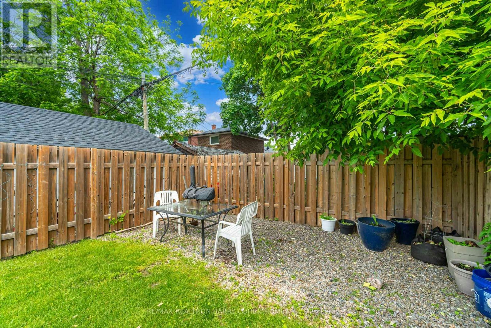 2-475 Winona Drive, Toronto, ON, M6C 3V2 - 26