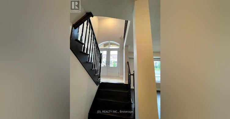 95 Grand Trunk Avenue, Vaughan, ON, L6A 5B3 - 2