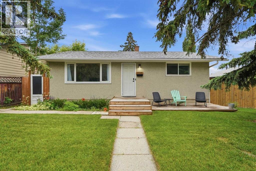 3732 45 Street SW, Calgary, AB, T3E 3V4