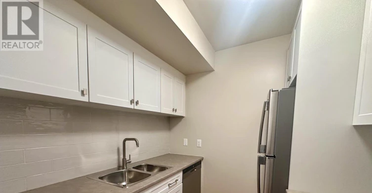 301-1020 Pembridge Crescent, Kingston, ON, K7P 1R2 - 4
