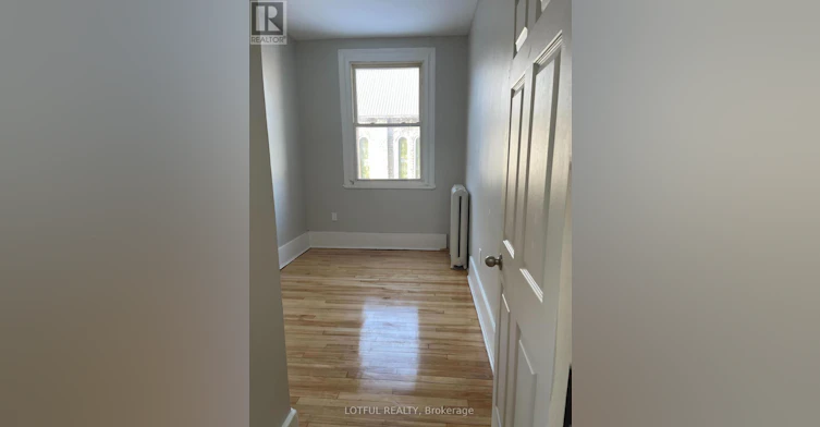 3-4 1/2 Russell Street E, Smiths Falls, ON, K7A 1E8 - 12