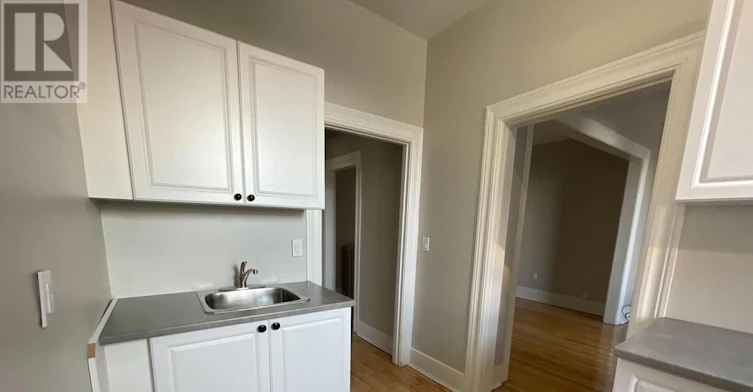 3-4 1/2 Russell Street E, Smiths Falls, ON, K7A 1E8 - 9