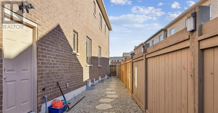 3083 Streamwood Passage, Oakville, ON, L6H 0S8 - 39