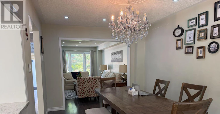 9 Ingleborough Court, Markham, ON, L3R 8M9 - 30