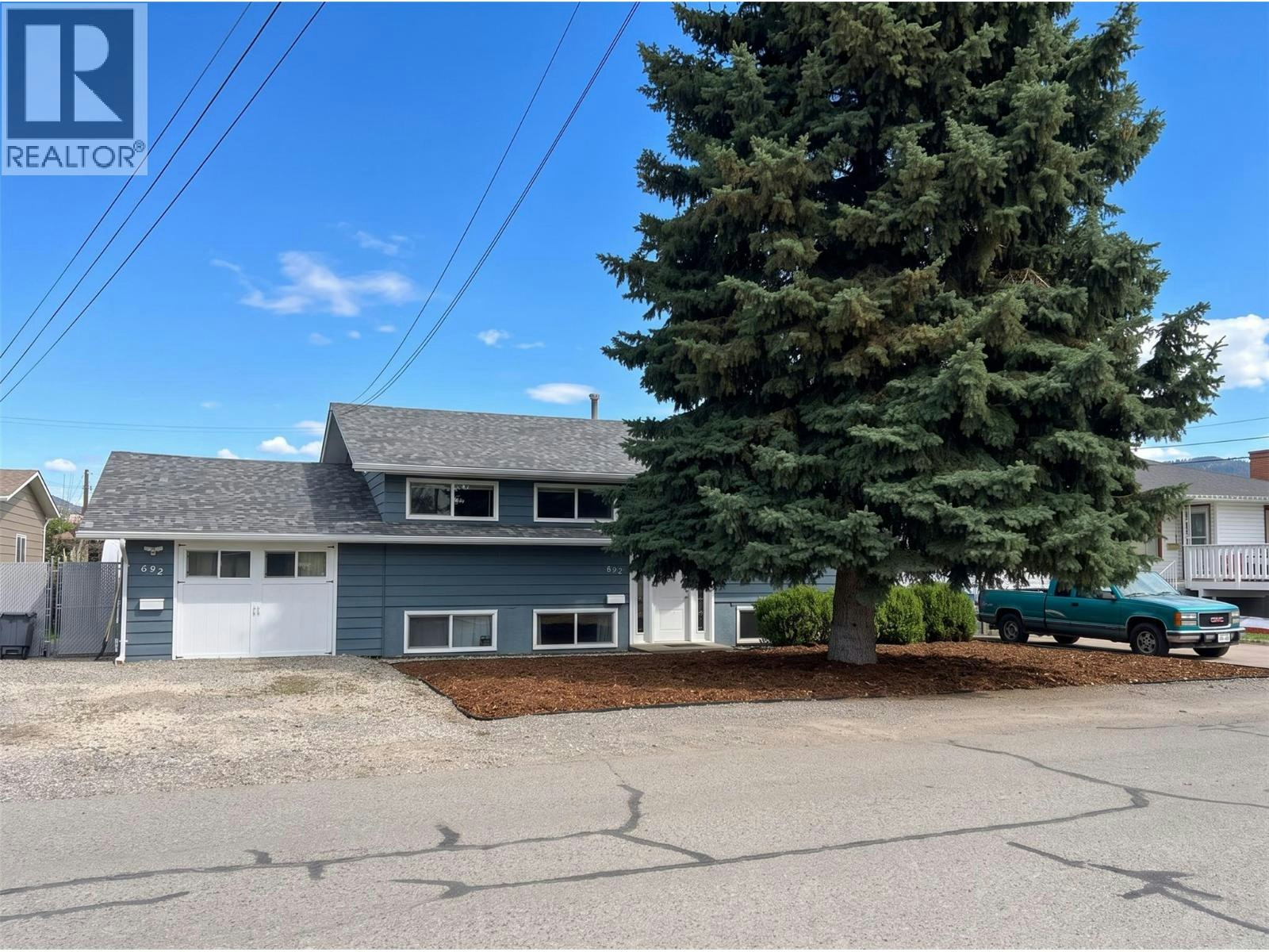 690 Alberni Avenue, Kamloops, BC, V2B 1T1