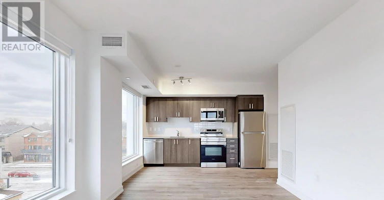 425-556 Marlee Avenue, Toronto, ON, M6B 0B1 - 2