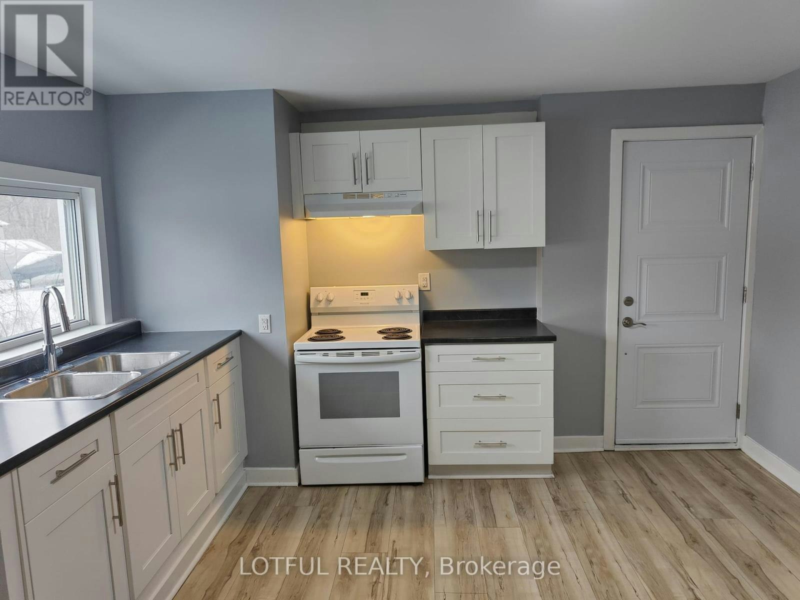 2-17 Main Street W, Elizabethtown, ON, K0E 1M0 - 6