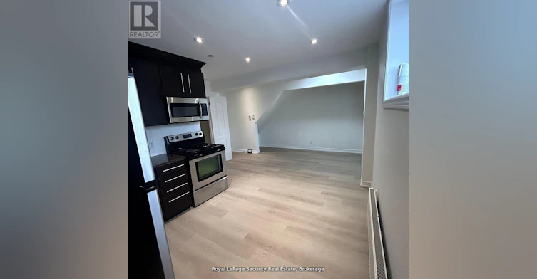 B-13 Fisher Street, Toronto, ON, M6K 1V7 - 9