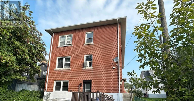 3-481 Ontario Street, Greater Sudbury, ON, P3E 4K4 - 2