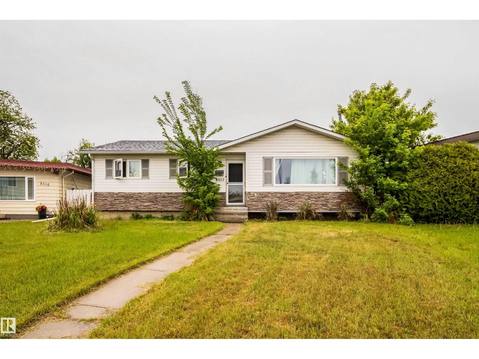 8512 142a Avenue NW, Edmonton, AB, T5E 2G7