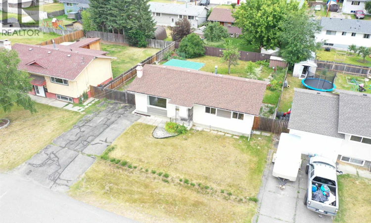 465 Robertson Avenue